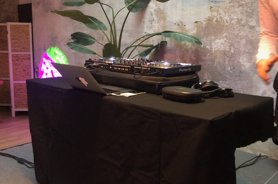 Soirée Cocktail avec Dj dans le lounge